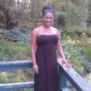 Meet your Posher, Dina